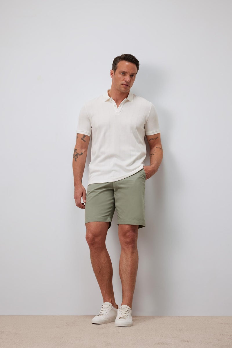DeFacto Green Man Regular Fit Gabardine Bermuda Casual - Image 1